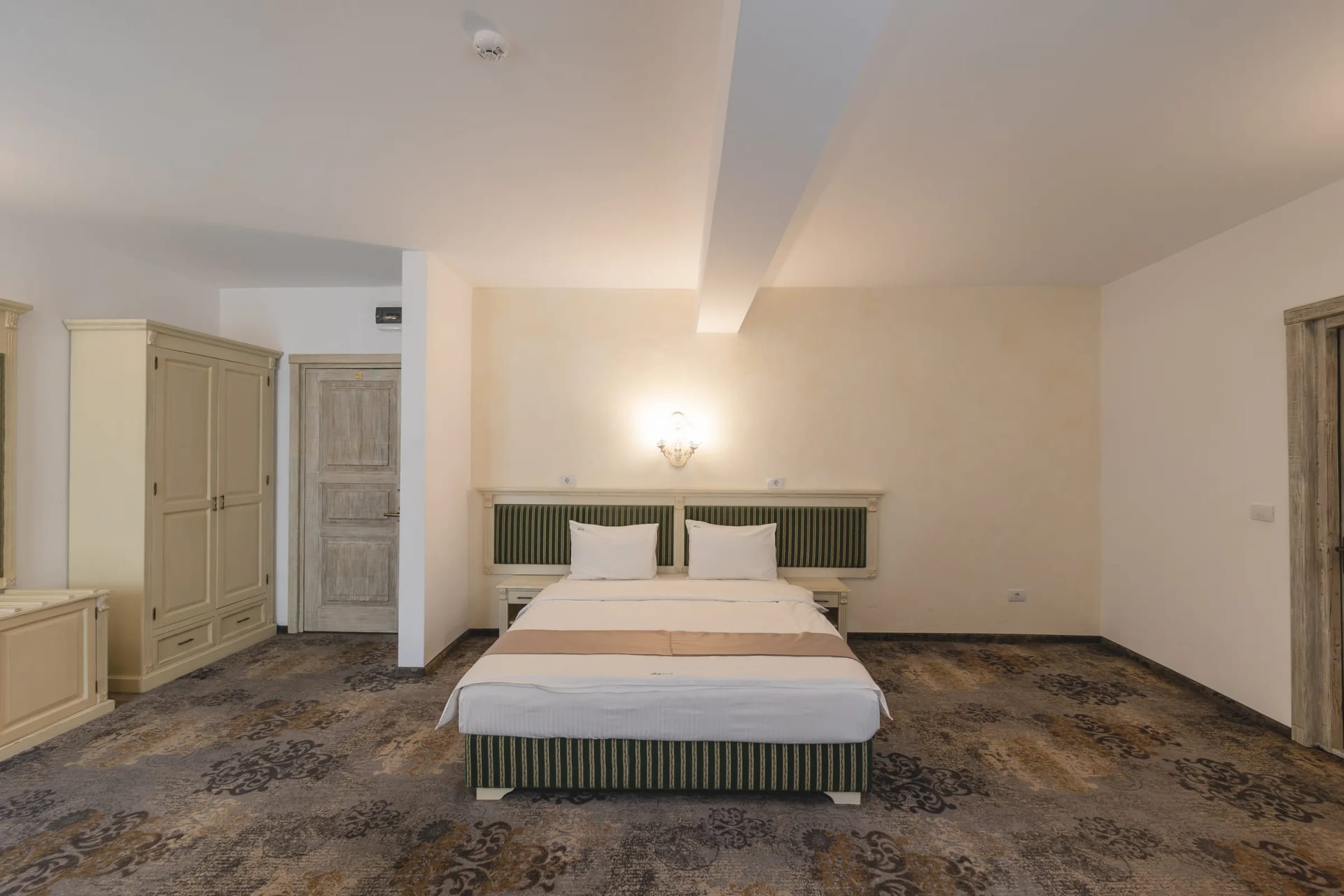 Cameră la Vila Seva